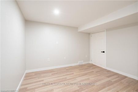 For Lease - 7121 Dorchester Road Unit# LOWER, Niagara Falls, Ontario - Photo 5