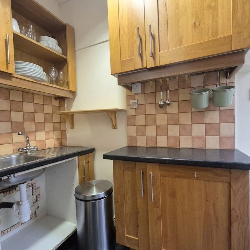 Gunnersbury Avenue, W5 - Photo 1