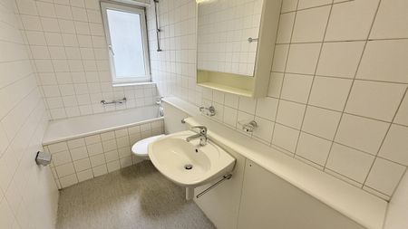 Gemütliche Wohnung in belebter Seitenstrasse - Photo 5