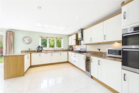 Elk Path, Three Mile Cross, Reading, Berkshire, RG7 - Photo 3