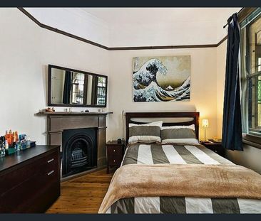 Charming Home in Prime Location - Photo 3