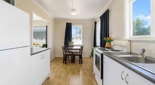 Cozy And Convenient - Photo 1