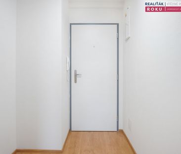 Pronájem bytu 1+kk 38 m² - Photo 1
