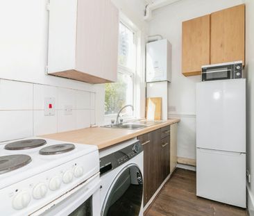 1 Bed Flat, High Road, N15 - Photo 6