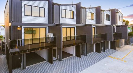 Contemporary 4-Bedroom Family Home - Built to Perfection by MJ Home Group - Photo 5