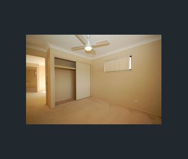 Generous Family Living in Quiet Kuraby Location - Photo 3