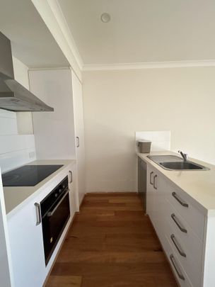 Modern 2x1 Unit in Cloverdale – Comfortable & Convenient Living! - Photo 1