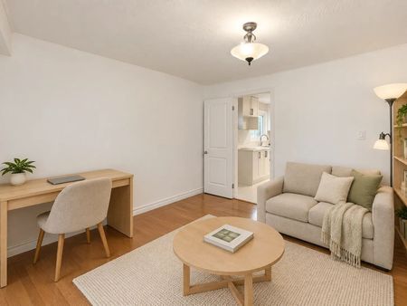 For Lease - 1 Lucifer Drive Unit# #2, Toronto, Ontario - Photo 5