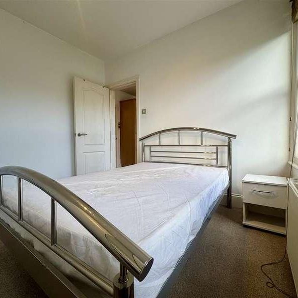 Butler Avenue, Harrow, HA1 - Photo 1