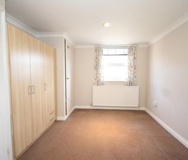Chobham Road, Woking - Photo 1
