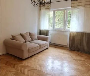 Apartament 2 camere et.1 pe B-dul Revolutiei, zona Banca ING Podgoria - Photo 1