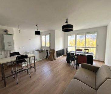 Location Appartement 2 pièces 52m² DEVILLE LES ROUEN 76250 - Photo 2