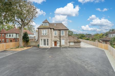 1 bedroom flat to rent - Photo 2