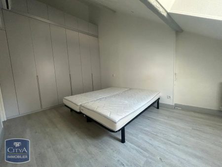 Appartement à louer 4 pièces 69.81m² - Photo 3