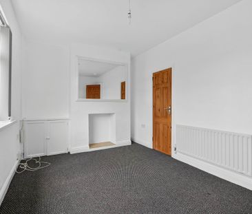 224 Shore Road, BELFAST, BT15 3QB - Photo 4