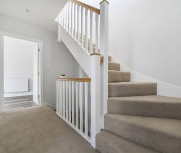 3 bedroom townhouse to rent - Photo 2