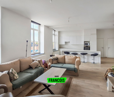 Lichtrijk en ruim appartement met 3 kamers in centrum Poperinge. - Photo 1