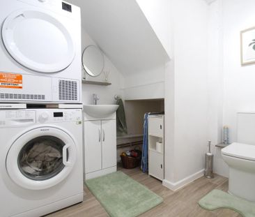 3 bedroom semi-detached house to rent - Photo 3