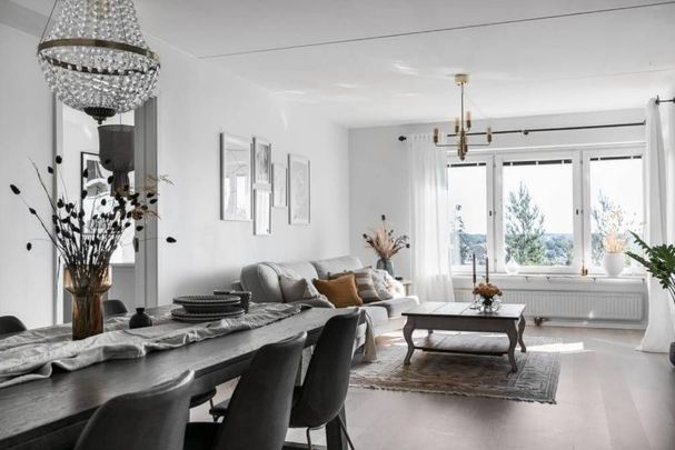 Mjölnerbacken, Sundbyberg - Foto 1