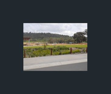 Sleek and Stylish - Photo 4