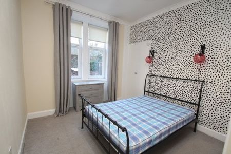 Kennoway Drive, GLASGOW, G11 - Photo 3