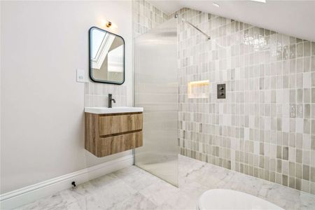 A one bedroom flat with terrace. - Photo 3