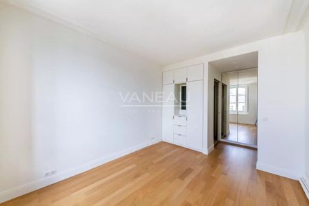 Paris VII - Très bel appartement entièrement rénové sur rue et - Photo 3