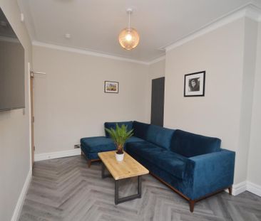 5 bedroom terraced house to rent - Photo 2
