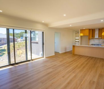 Brand New, Never Lived in 4 Bedroom Home - Photo 3