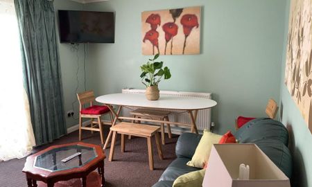 Cowley road 436 Cowley Road- Rm 1 - Photo 3