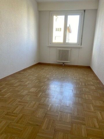 APPARTEMENT DE 5½ PIECES DANS UN QUARTIER FAMILIAL - Foto 5