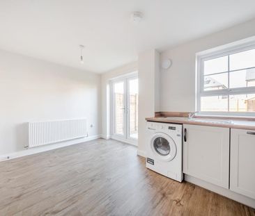 Peony Gardens, Aschurch, Tewkesbury - Photo 3