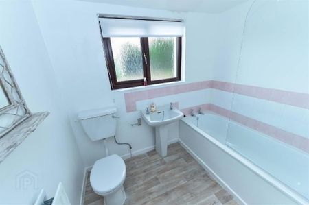 58 Woburn Road, Millisle, BT22 2HZ - Photo 3