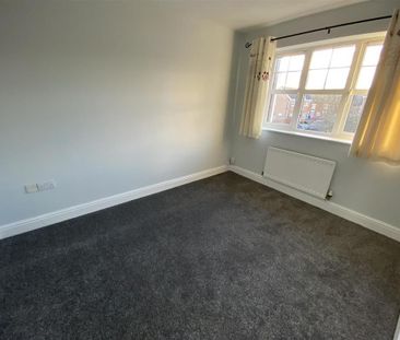 3 bedroom townhouse to rent - Photo 3