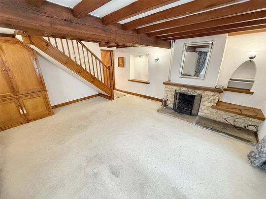 2 bedroom end of terrace house to rent - Photo 1