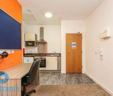 1 bed Apartment for Rent - Photo 2