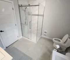 1 room apartment of 126m² in Sherbrooke - Photo 2