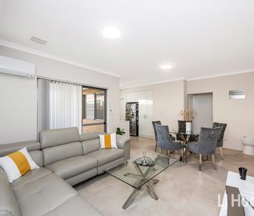 3 bedroom 2 bathroom Villa with Double Garage - Photo 1