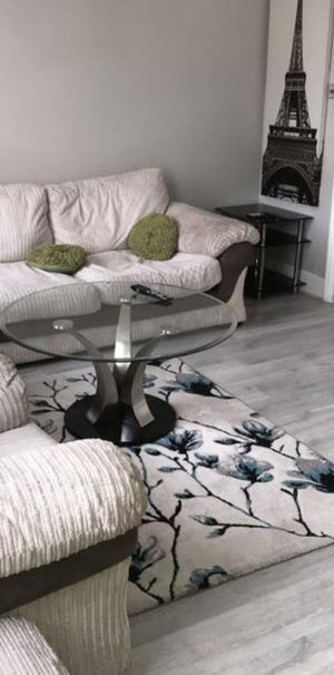 1 bedroom in a flat share to rent - Photo 1