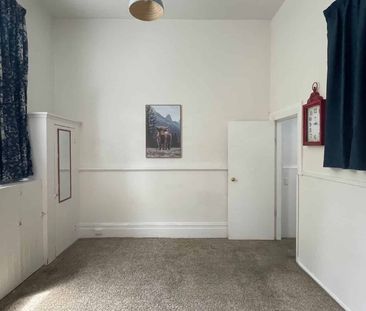 1-Bedroom Apartment on Upper Dowling Street - Photo 1
