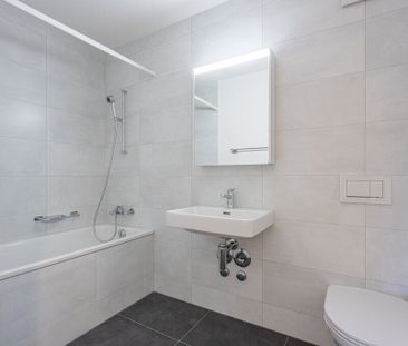 Modern Living - Photo 4