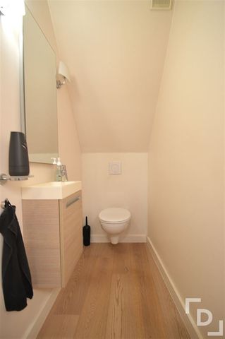 Ruim duplex appartement met garage te huur op toplocatie in Ieper - Foto 5