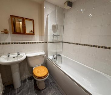 2 bedroom apartment to rent - Photo 5