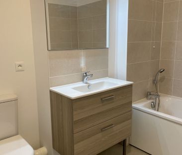 Location Appartement 4 pièces 81m² REIMS 51100 - Photo 6