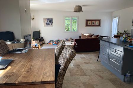 Location Maison 4 pièces 110m² DRAGUIGNAN 83300 - Photo 2