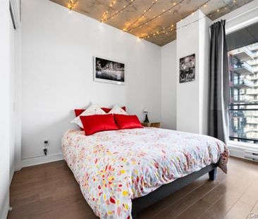 Condo moderne de 2 chambres et de 2 salles de bains situé au Dix30 - Photo 4