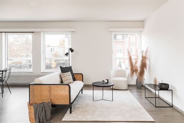 Zeer zonnig 3 slaapkamer appartement met terras - Photo 1