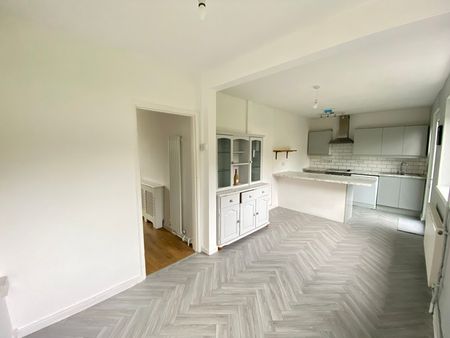 Fairwood Road, West Cross, Swansea, SA3 - Photo 2