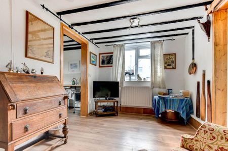 1 bedroom flat to rent - Photo 2