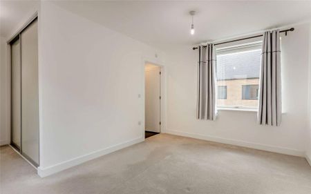 4 bedroom terraced house to rent - Photo 3